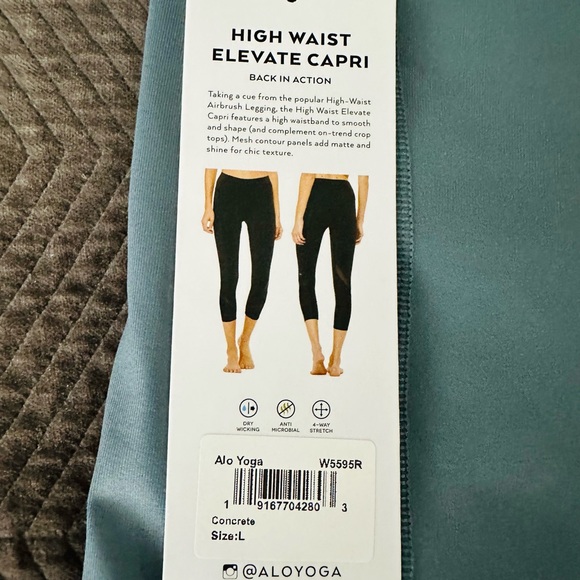 NWT Alo Elevate High Waisted Capri Leggings in Concrete, Size L - Picture 6 of 10